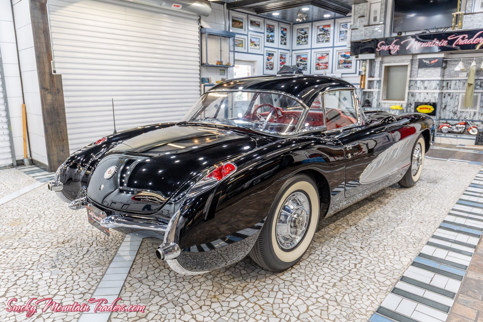 Chevrolet-Corvette-1956-29