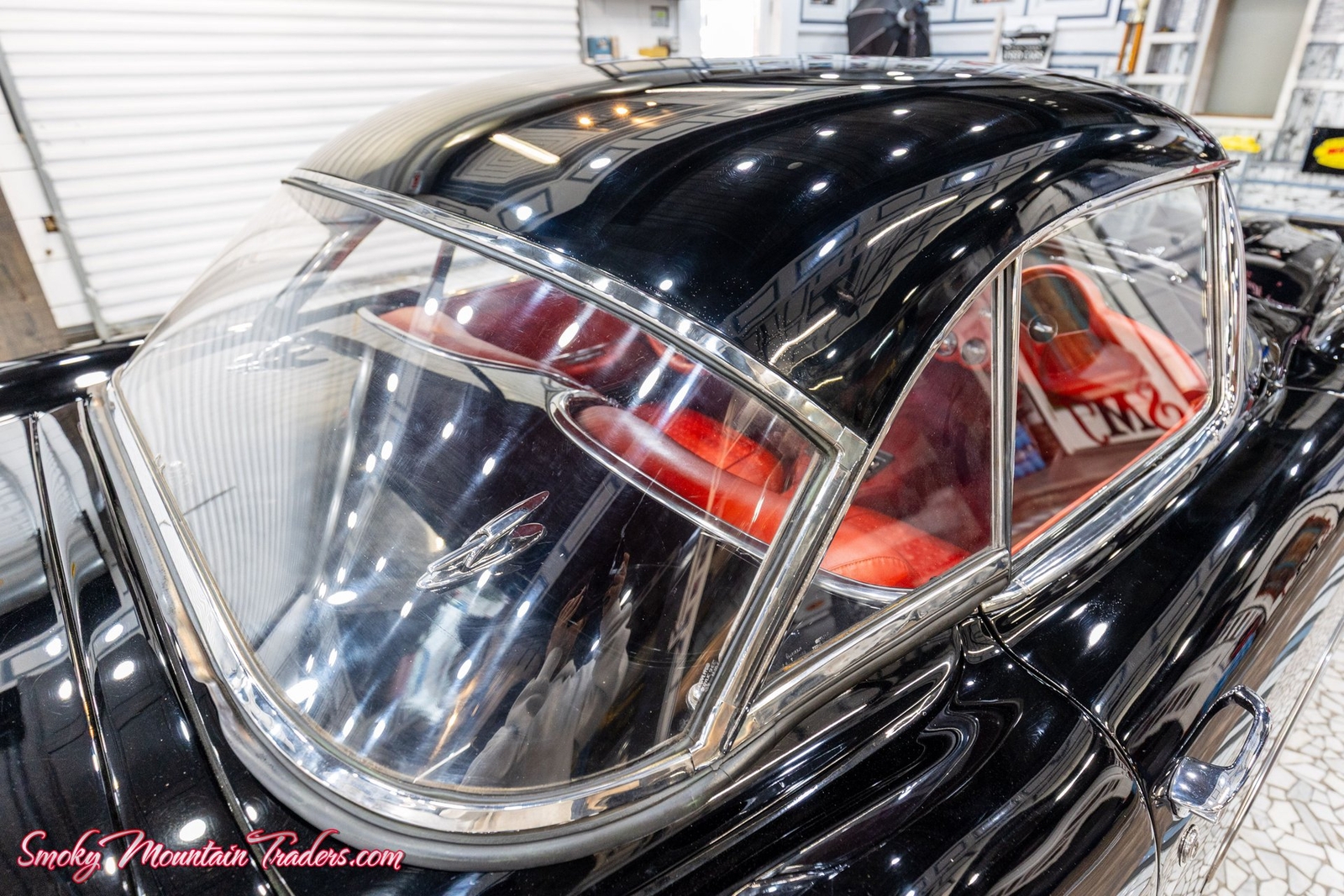 Chevrolet-Corvette-1956-30