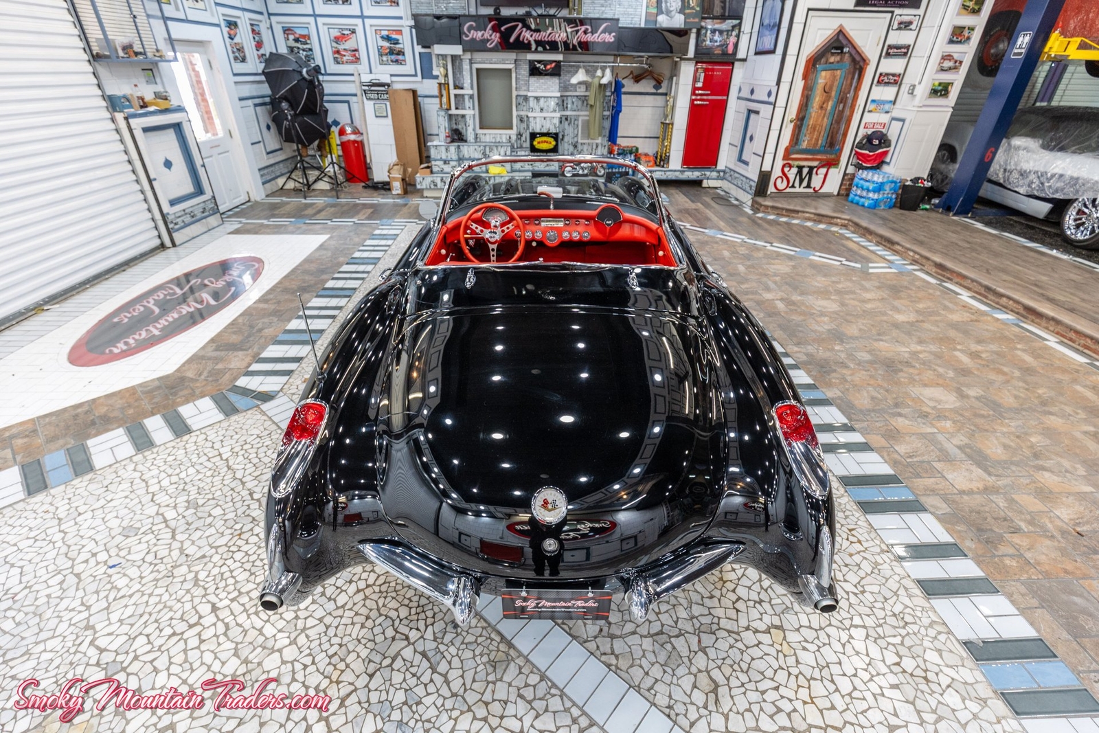 Chevrolet-Corvette-1956-35