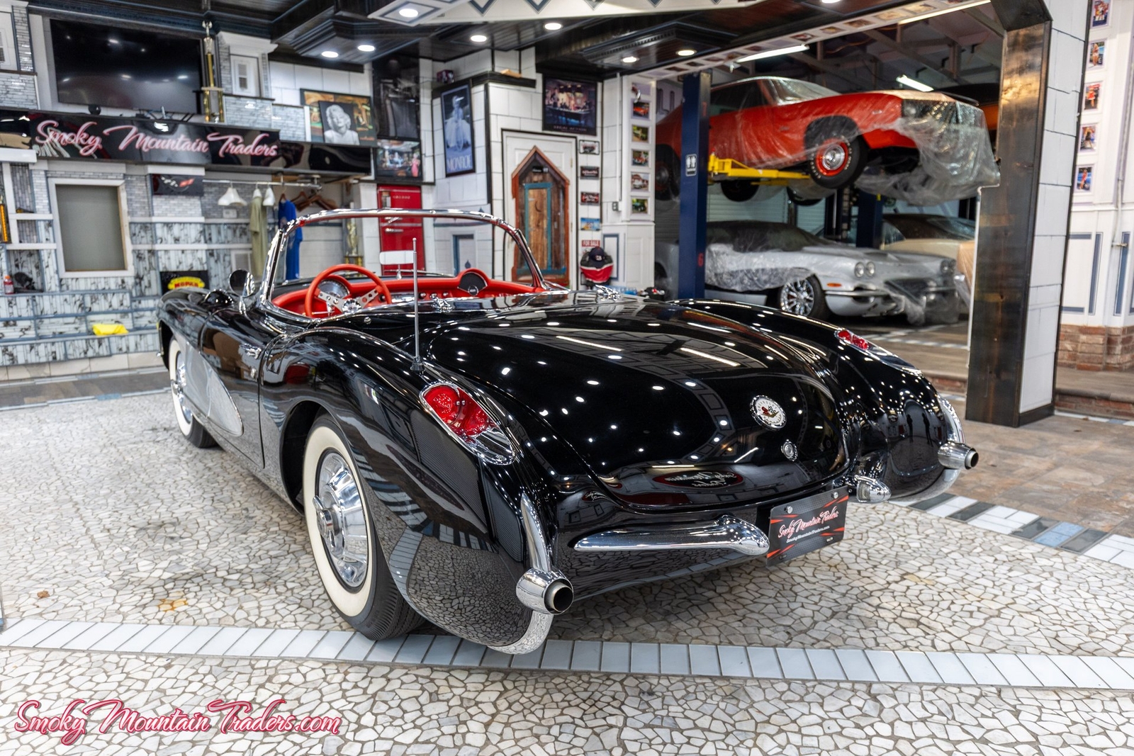 Chevrolet-Corvette-1956-39