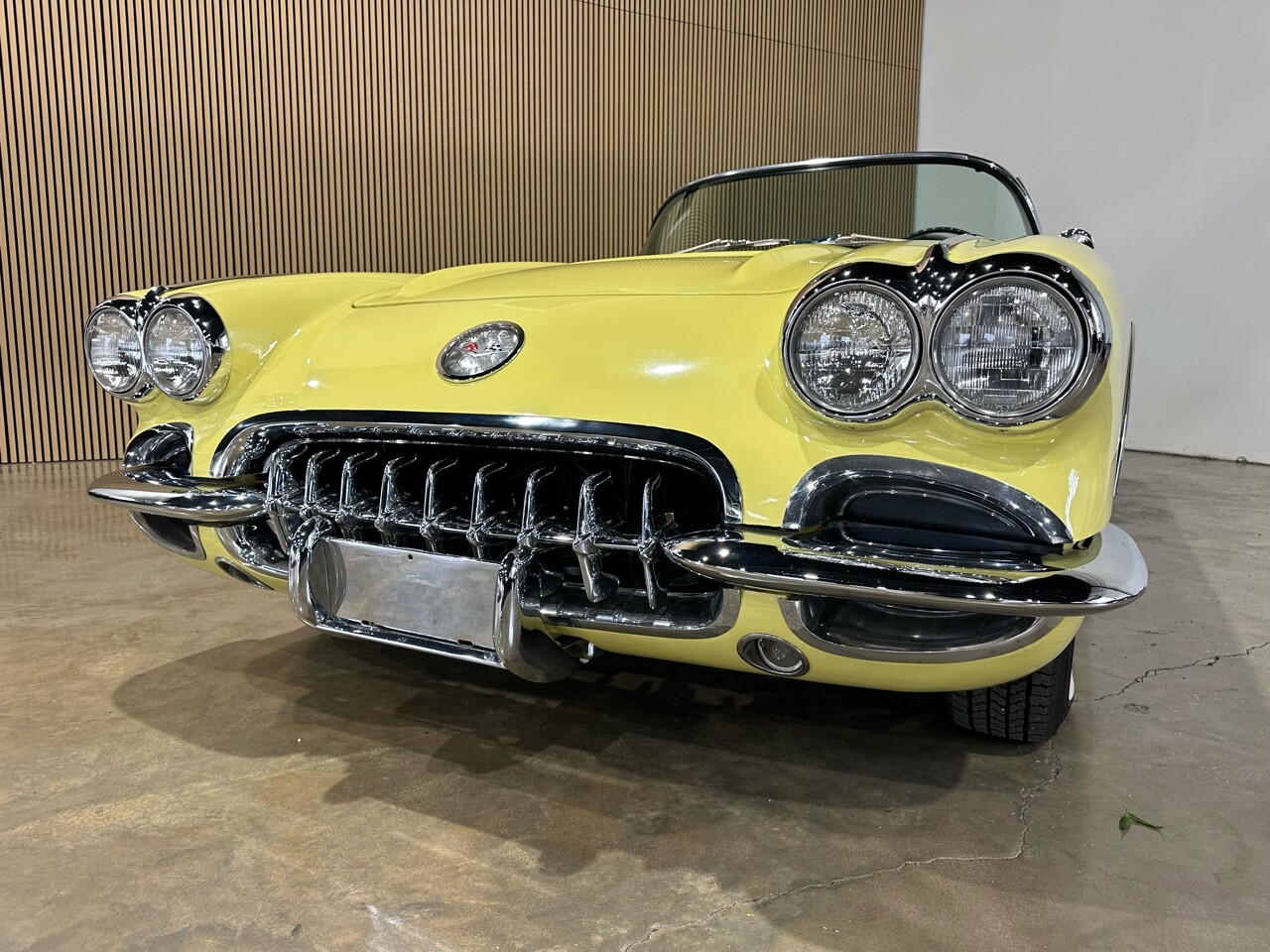 Chevrolet-Corvette-1958-American-Muscle-Car-2