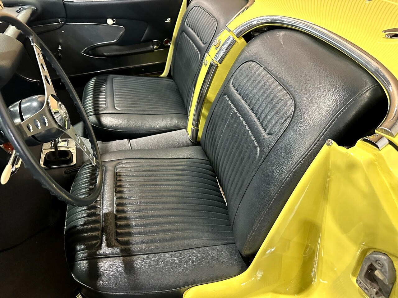 Chevrolet-Corvette-1958-American-Muscle-Car-25