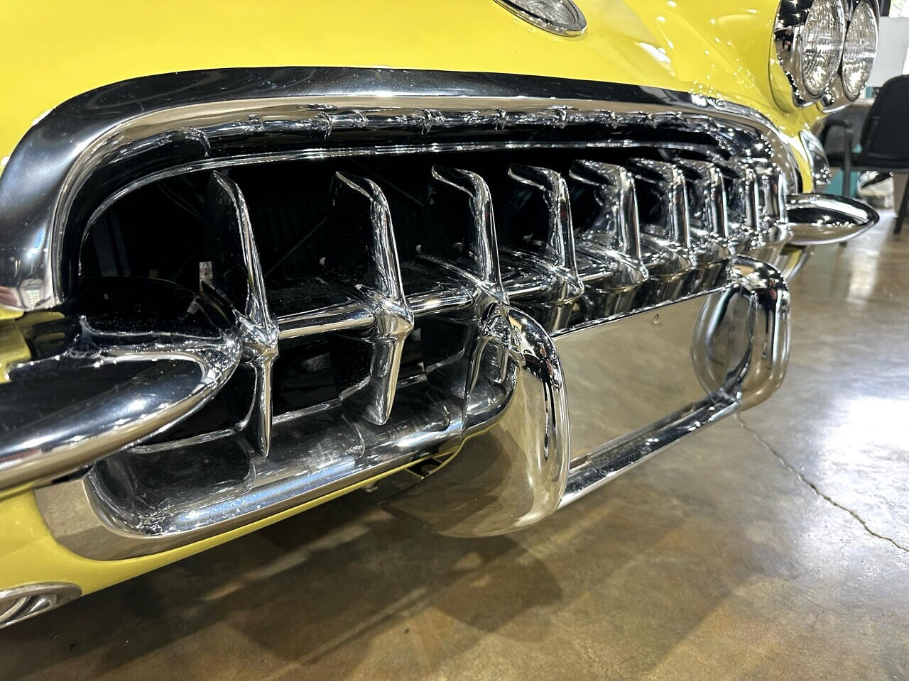 Chevrolet-Corvette-1958-American-Muscle-Car-5