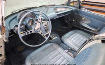 Chevrolet-Corvette-1959-Convertible-12