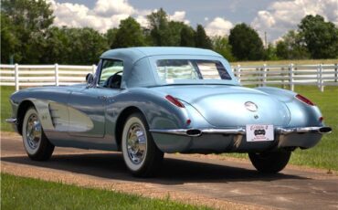 Chevrolet-Corvette-1959-Convertible-9