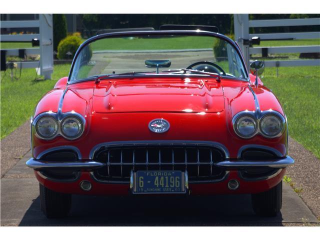 Chevrolet-Corvette-1960-Convertible-1