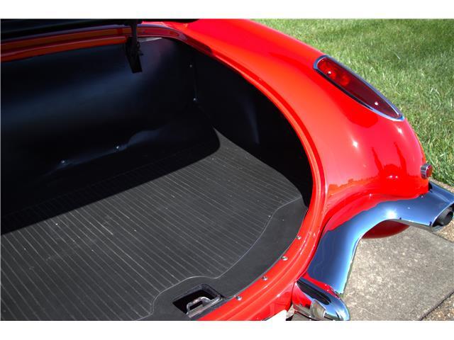 Chevrolet-Corvette-1960-Convertible-10