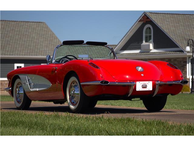 Chevrolet-Corvette-1960-Convertible-11