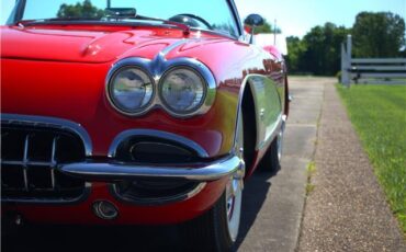 Chevrolet-Corvette-1960-Convertible-19