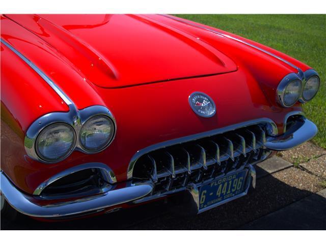 Chevrolet-Corvette-1960-Convertible-20