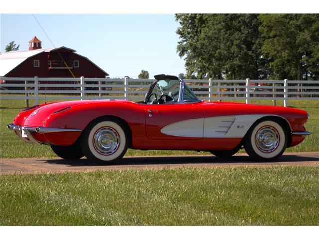 Chevrolet-Corvette-1960-Convertible-23