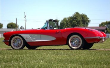 Chevrolet-Corvette-1960-Convertible-30