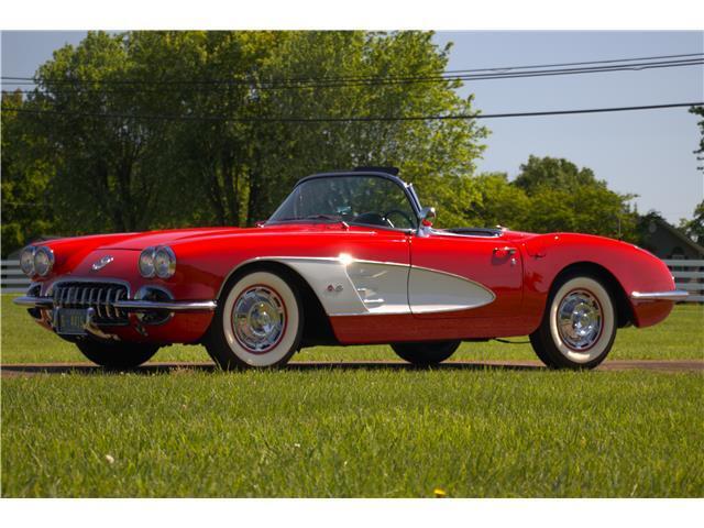 Chevrolet-Corvette-1960-Convertible-32
