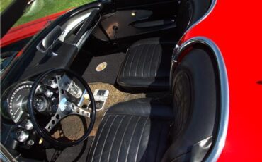 Chevrolet-Corvette-1960-Convertible-5