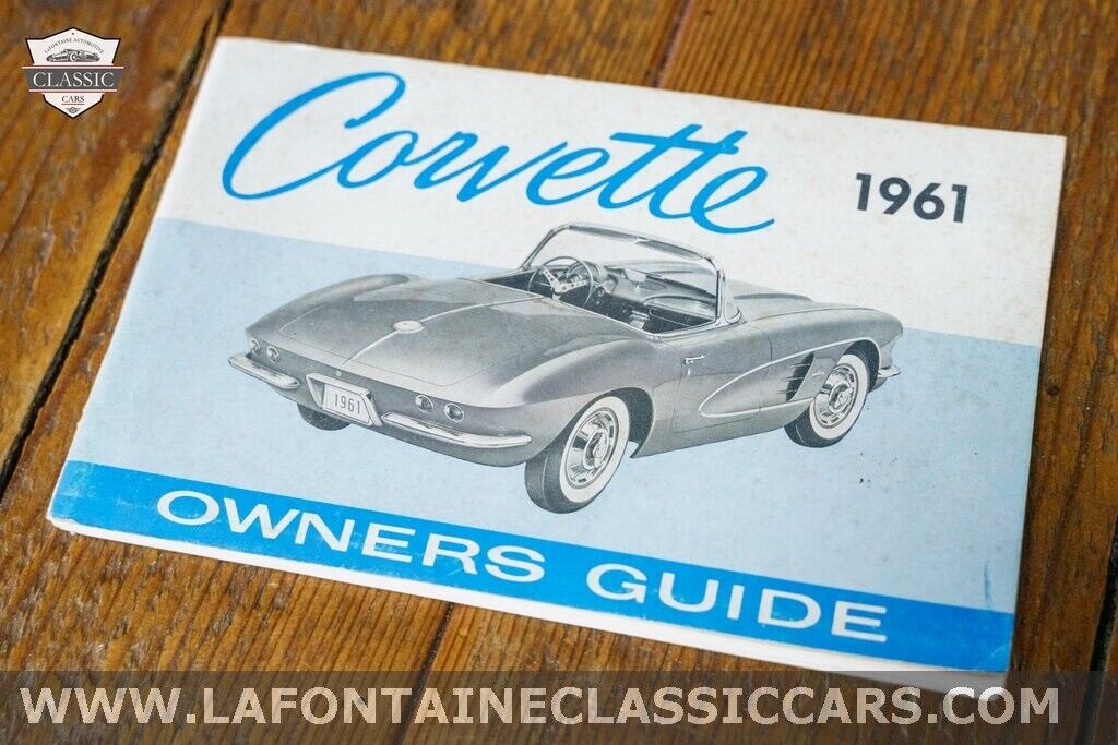 Chevrolet-Corvette-1961-11