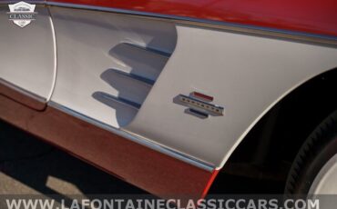 Chevrolet-Corvette-1961-14