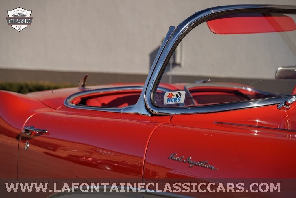 Chevrolet-Corvette-1961-15