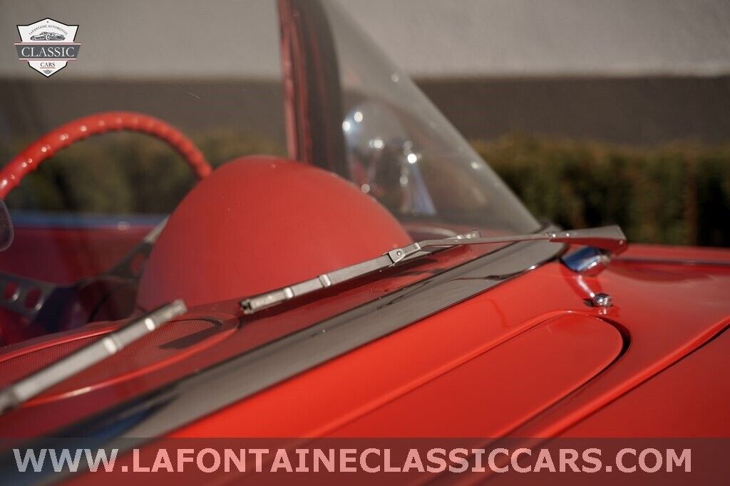 Chevrolet-Corvette-1961-17