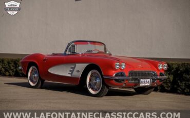 Chevrolet-Corvette-1961