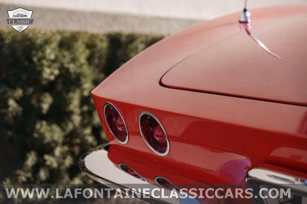 Chevrolet-Corvette-1961-26