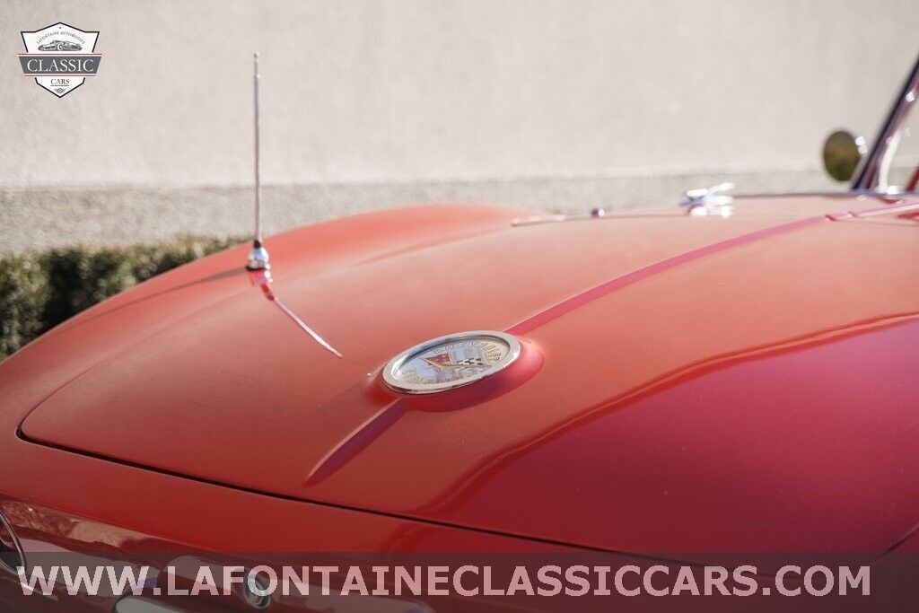 Chevrolet-Corvette-1961-29