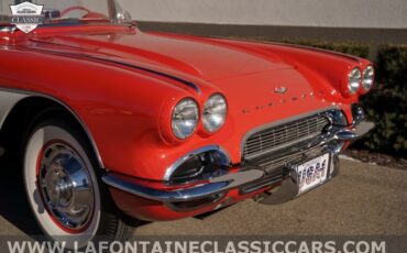 Chevrolet-Corvette-1961-33