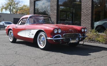 Chevrolet-Corvette-1961-Convertible-11