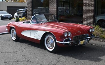 Chevrolet-Corvette-1961-Convertible-16