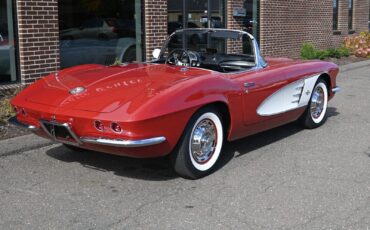 Chevrolet-Corvette-1961-Convertible-18