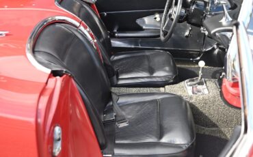 Chevrolet-Corvette-1961-Convertible-22