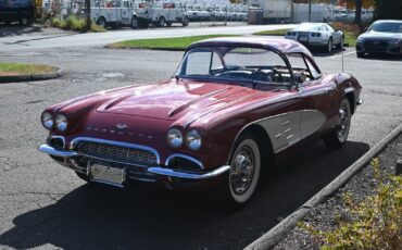 Chevrolet-Corvette-1961-Convertible-6