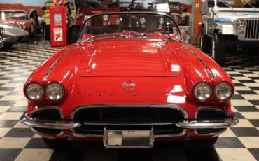 Chevrolet-Corvette-1962-Convertible-1