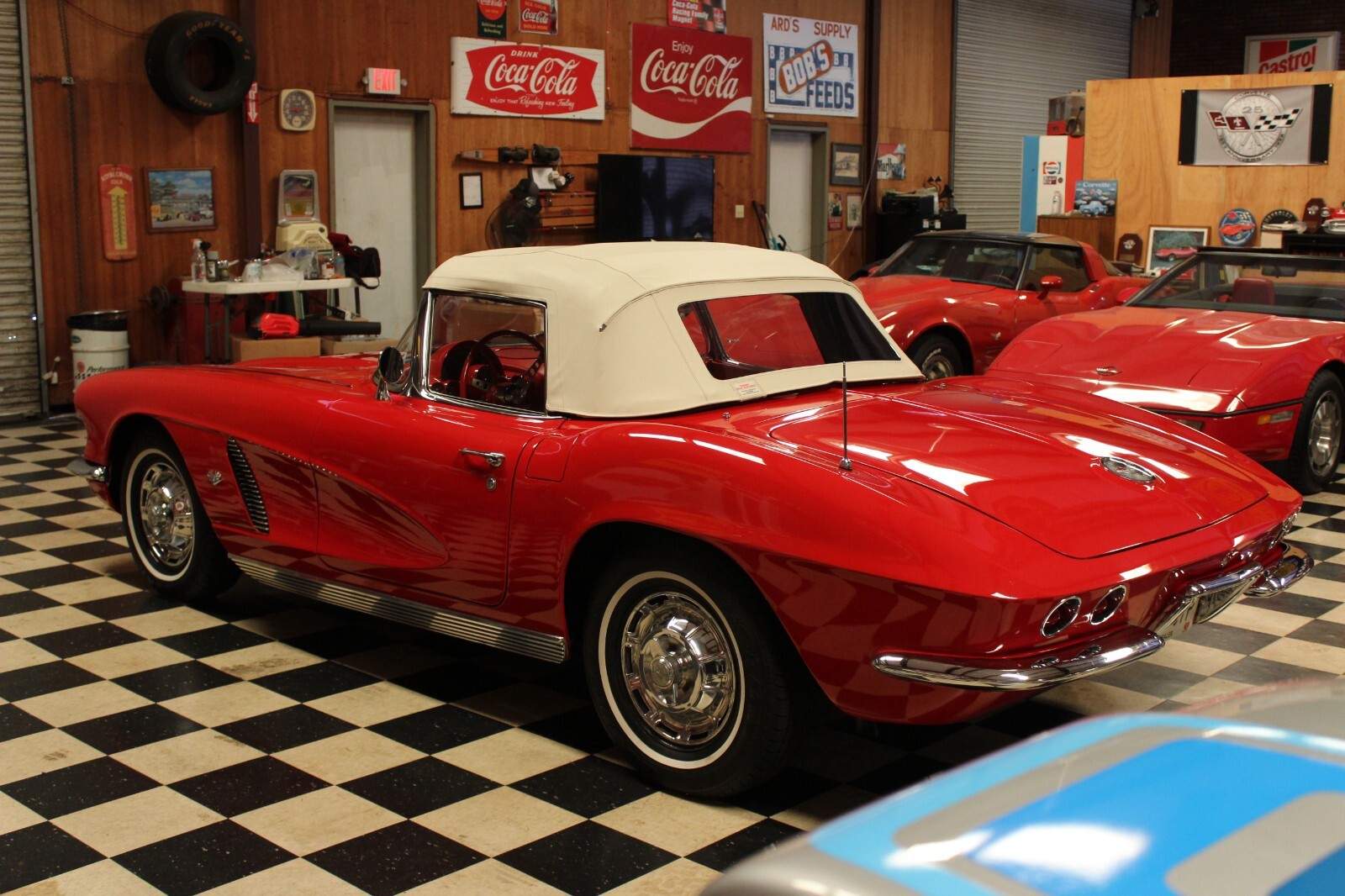 Chevrolet-Corvette-1962-Convertible-10