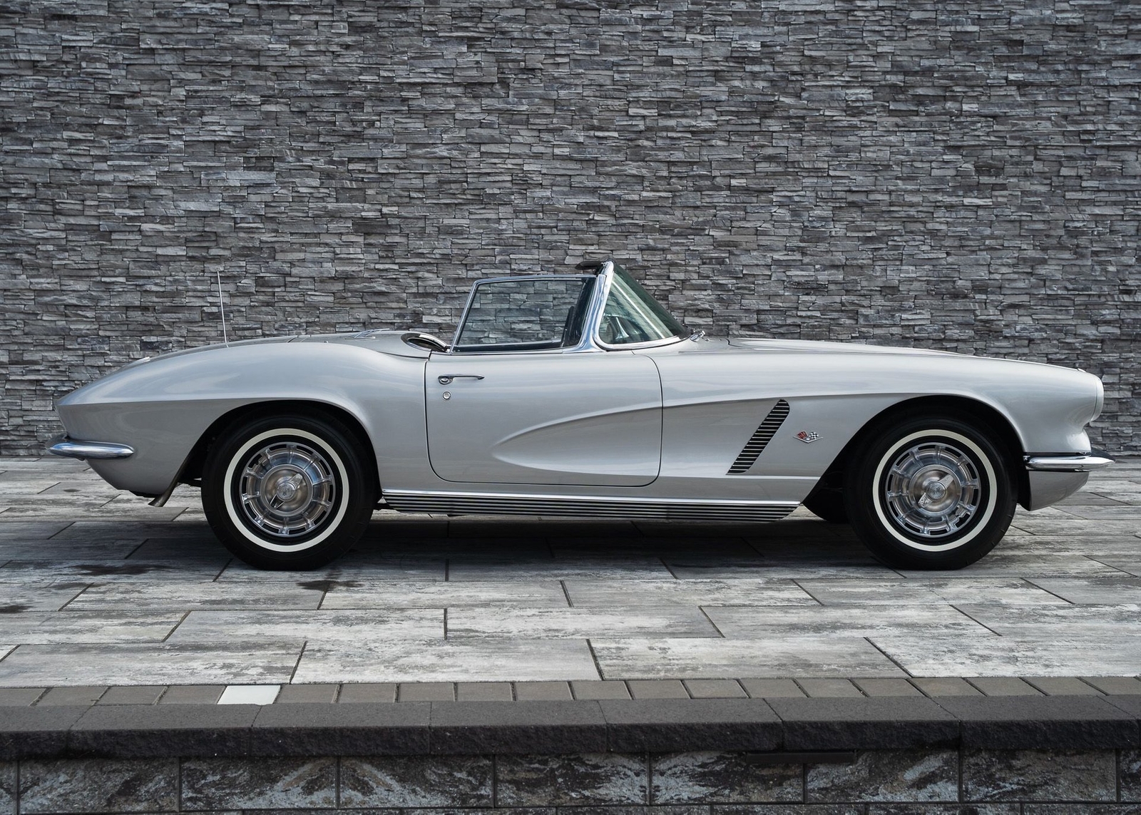 Chevrolet-Corvette-1962-Convertible-12