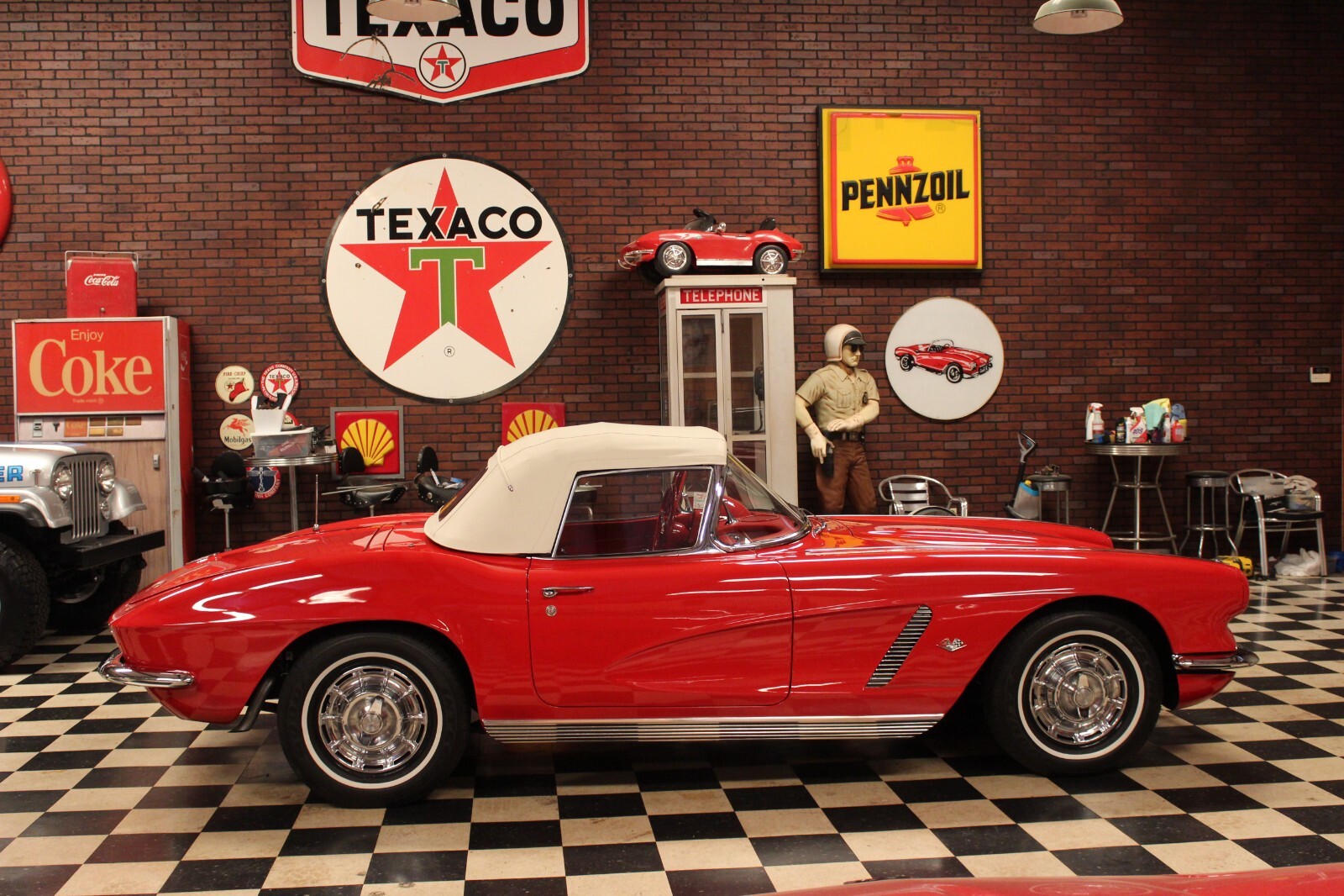 Chevrolet-Corvette-1962-Convertible-13