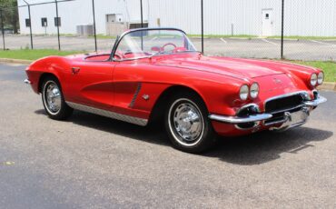 Chevrolet-Corvette-1962-Convertible-15