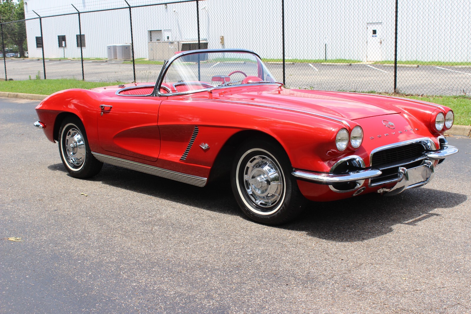 Chevrolet-Corvette-1962-Convertible-15
