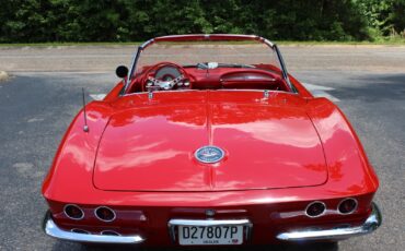 Chevrolet-Corvette-1962-Convertible-17