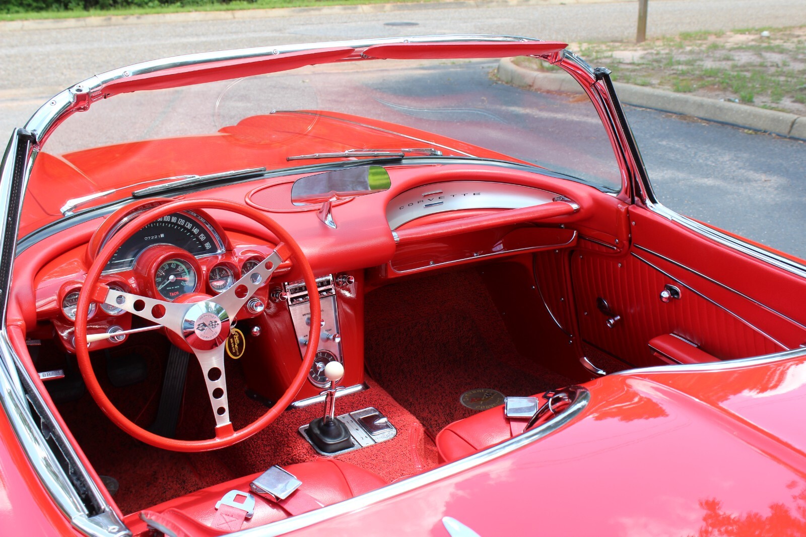 Chevrolet-Corvette-1962-Convertible-18