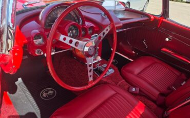 Chevrolet-Corvette-1962-Convertible-18