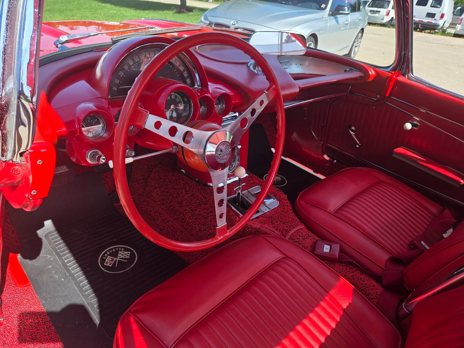 Chevrolet-Corvette-1962-Convertible-18