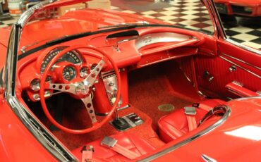 Chevrolet-Corvette-1962-Convertible-19
