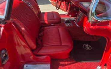 Chevrolet-Corvette-1962-Convertible-19