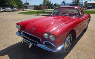 Chevrolet-Corvette-1962-Convertible-2