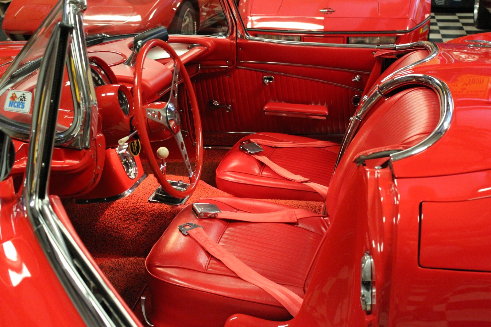 Chevrolet-Corvette-1962-Convertible-21
