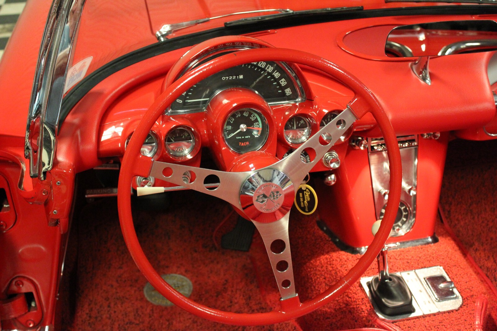 Chevrolet-Corvette-1962-Convertible-22