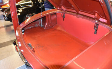 Chevrolet-Corvette-1962-Convertible-24