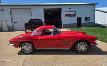 Chevrolet-Corvette-1962-Convertible-7