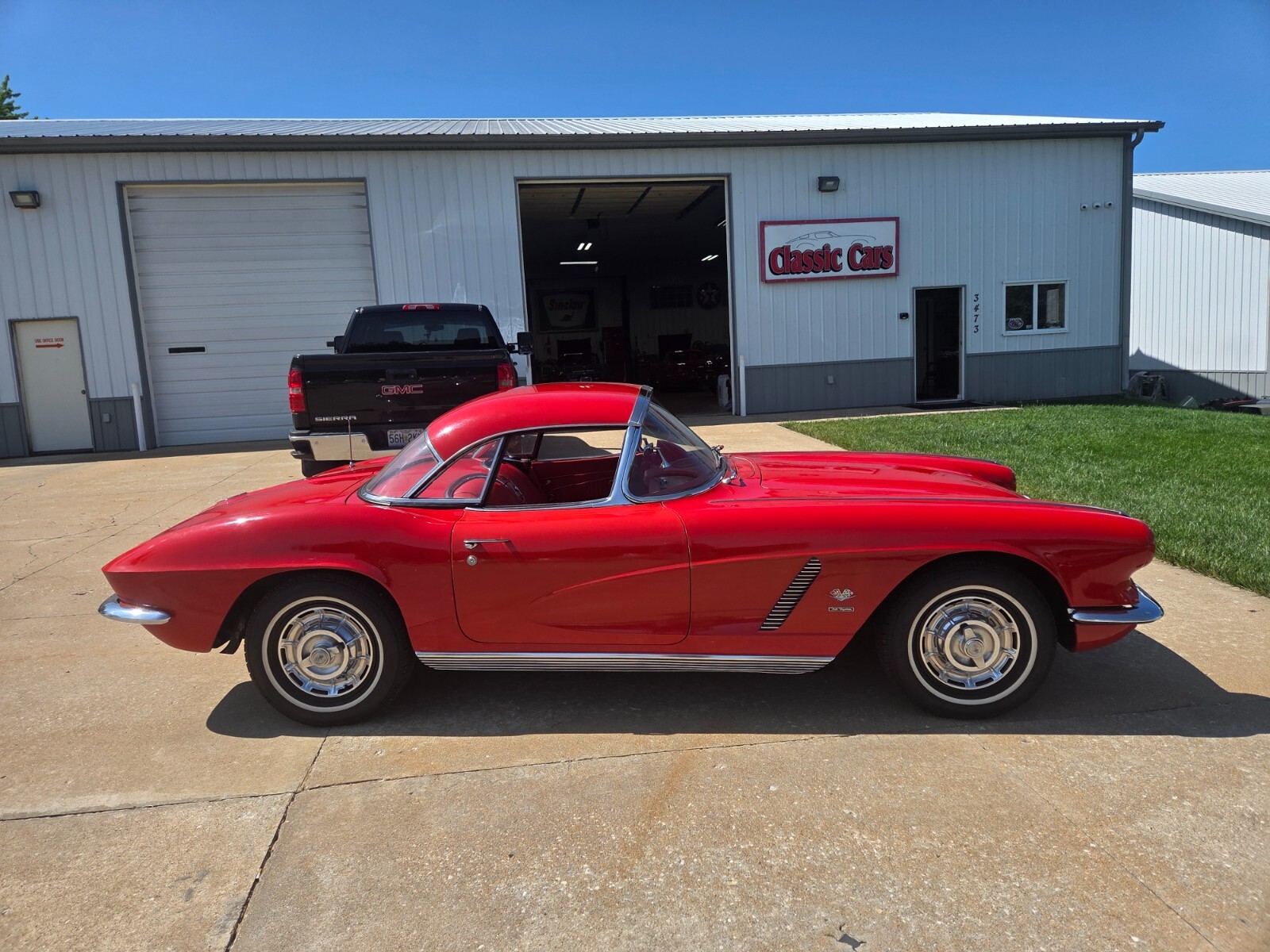 Chevrolet-Corvette-1962-Convertible-7
