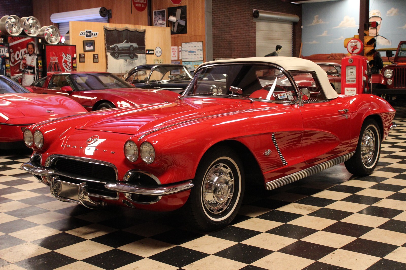 Chevrolet-Corvette-1962-Convertible-9